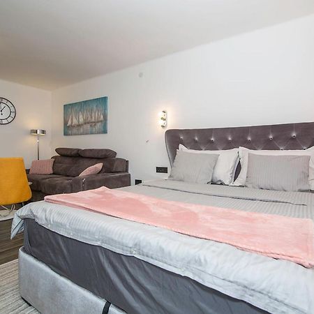 City Center Apartment Belgrad Exteriör bild